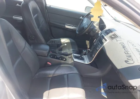 2005 Volvo V50 T5/T5 A/T5 Awd z USA, uszkodzony, nr VIN YV1MJ682552076956